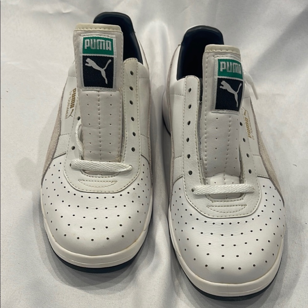 Puma White Sneakers Classic  Design